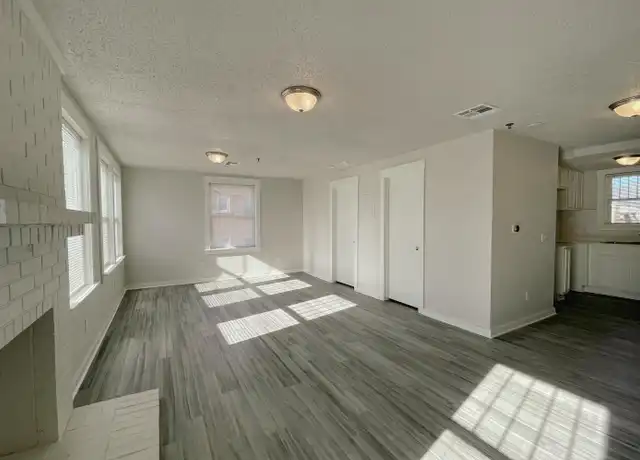 Property at 727 Culbertson Dr Unit 121, Oklahoma City, OK, 73105, 1 bed, 1 bath, [object Object]