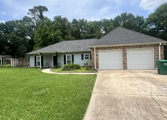 Property at 11258 Laura Ln, Gulfport, MS, 39503, 3 beds, 2 baths, [object Object]