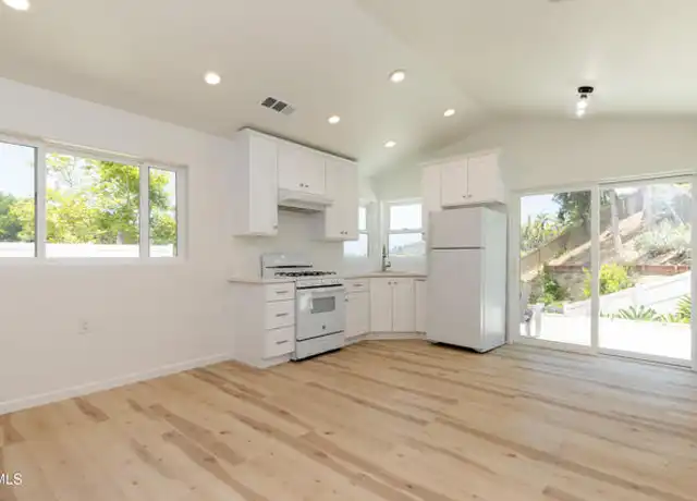 Property at 661 Kickapoo Dr, Ventura, CA, 93001, 1 bed, 1 bath, [object Object]