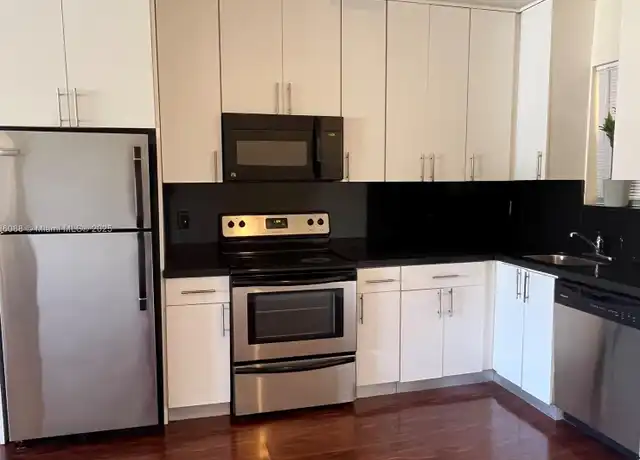 Property at 2880 Pine Tree Dr #7, Miami Beach, FL, 33140, 2 beds, 2 baths, [object Object]