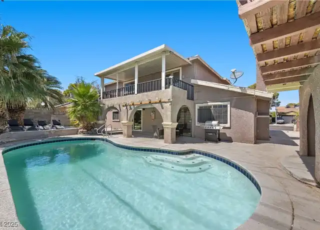 Property at 2571 Vegas Valley Dr, Las Vegas, NV, 89121, 6 beds, 3 baths, [object Object]