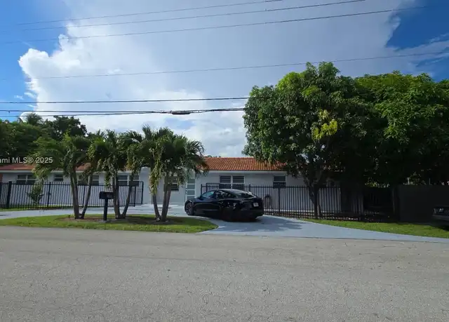 Property at 6005 SW 22nd St, Miami, FL, 33155, 4 beds, 2 baths, [object Object]