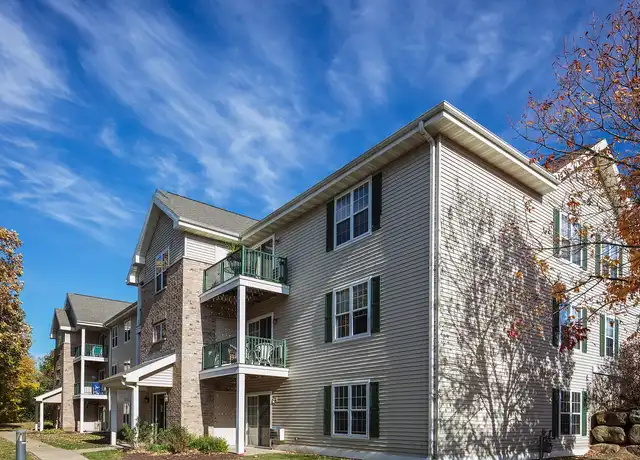 Property at Luann Place Apartments - 2202 Luann Ln, Madison, WI, 53713, 0-2 beds, 1 bath, [object Object]