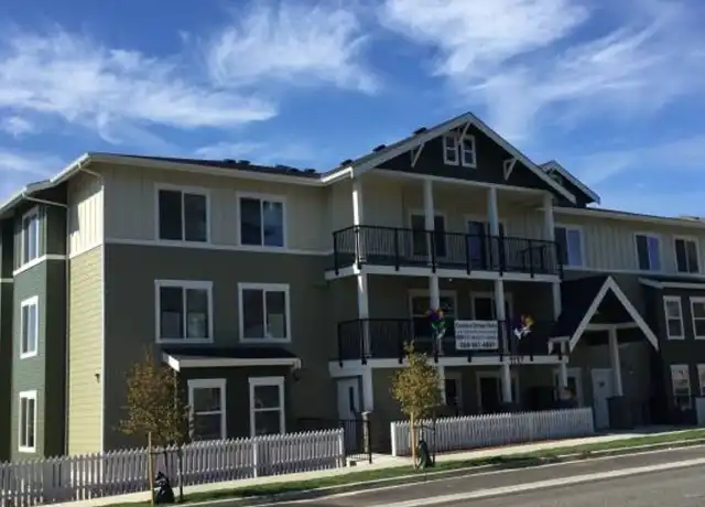 Property at 1117 N Garden St Unit B-01, Bellingham, WA, 98225, 3 beds, 2 baths, [object Object]