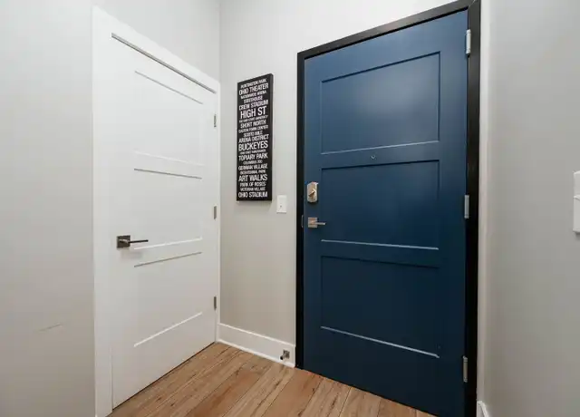 Property at 999 N High St, Columbus, OH, 43201, 1 bed, 1 bath, [object Object]