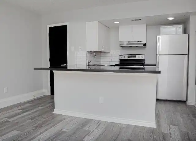 Property at 4748 Merwin St, Houston, TX, 77027, 1 bed, 1 bath, [object Object]