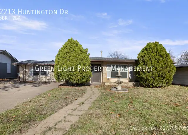 Property at 2213 Huntington Dr, Arlington, TX, 76010, 3 beds, 2 baths, [object Object]