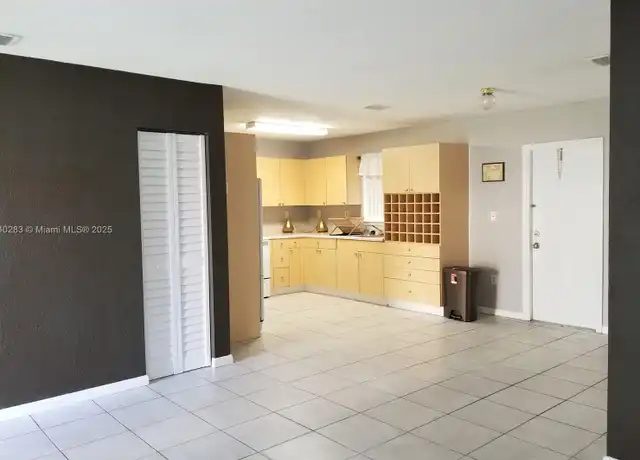 Property at 1782 SW 44th Ter Unit 1782, Fort Lauderdale, FL, 33317, 2 beds, 1 bath, [object Object]