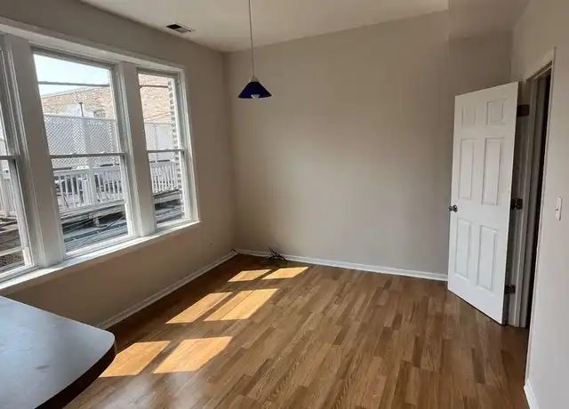 Property at 2346 W Taylor St Unit 2R, Chicago, IL, 60612, 2 beds, 1 bath, [object Object]