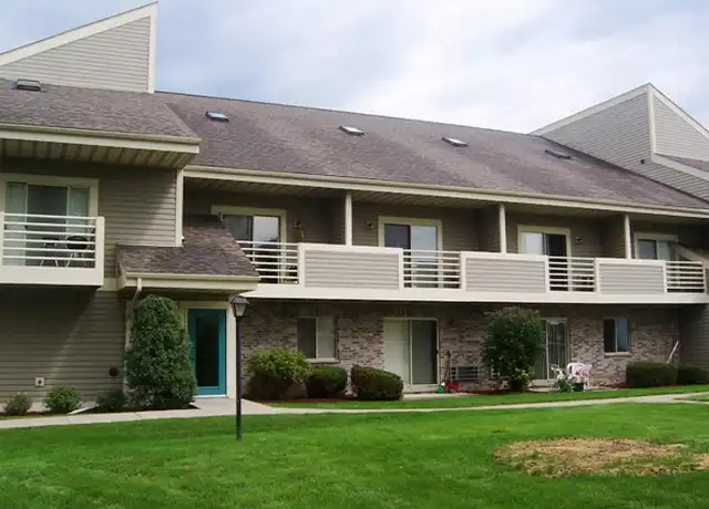 Property at 1007 W Main St Unit 110, Watertown, WI, 53094, 2 beds, 1 bath, [object Object]