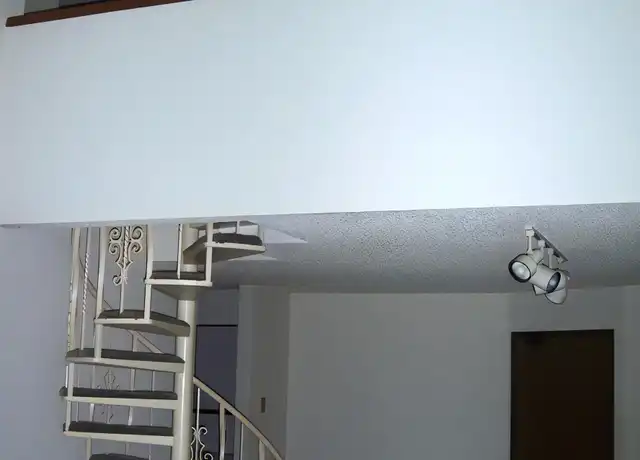 Property at 1007 W Main St Unit 110, Watertown, WI, 53094, 2 beds, 1 bath, [object Object]