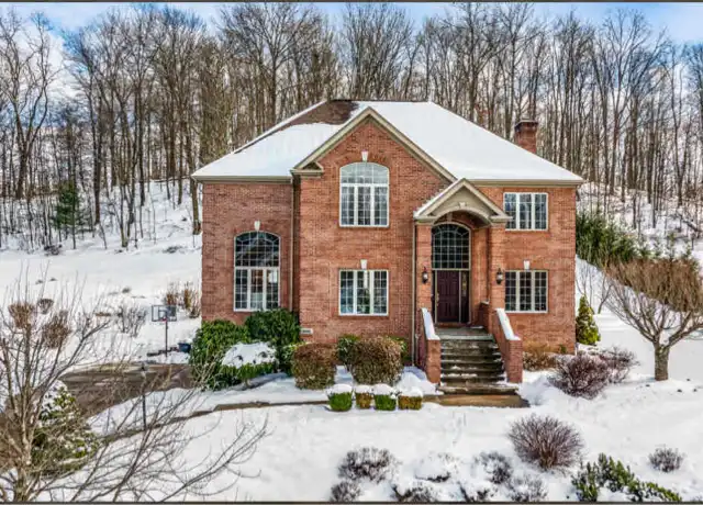 Property at 806 Gallant Fox Ln, Cranberry Township, PA, 16066, 4 beds, 4 baths, [object Object]