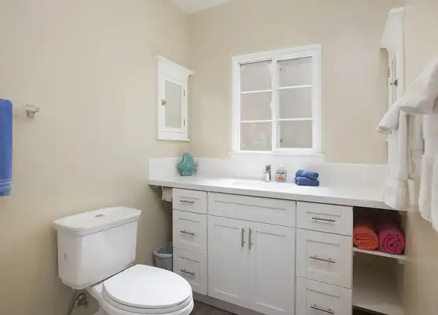 Property at 717 Whiting Ct, San Diego, CA, 92109, 1 bed, 1 bath, [object Object]