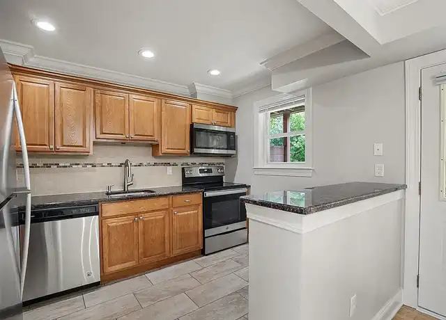 Property at Jeanne Marie Gardens - 4 Jeanne Marie Gdns, Nanuet, NY, 10954, 1-2 bed, 1-2 bath, [object Object]