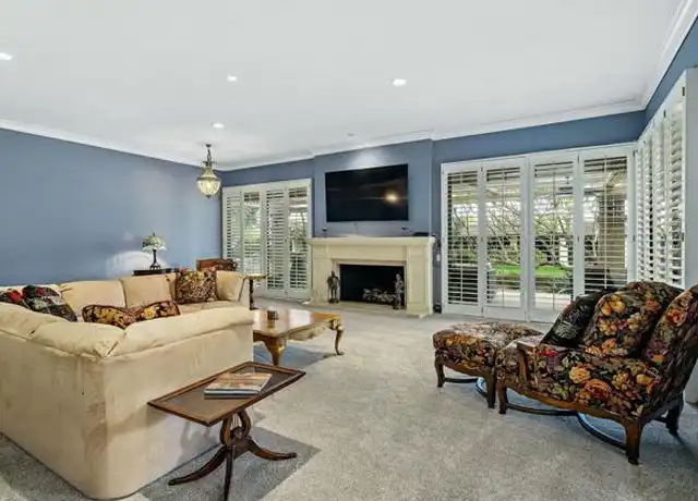 Property at 130 Columbia Dr, Rancho Mirage, CA, 92270, 3 beds, 3 baths, [object Object]