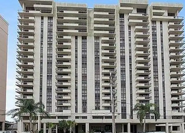 Property at 300 Lake Marina Ave Unit 4C, New Orleans, LA, 70124, 1 bed, 1 bath, [object Object]