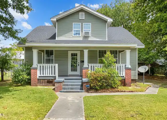 Property at 205 E 13th St Unit A, Greenville, NC, 27858, 3 beds, 3 baths, [object Object]