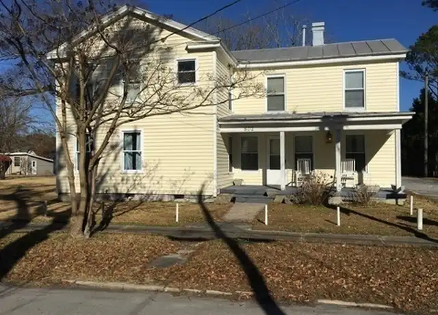 Property at 802 N B St #3, Bridgeton, NC, 28519, 1 bed, 1 bath, [object Object]