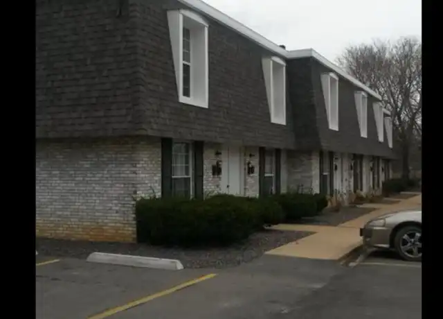 Property at 403 N Carleton St, Farmington, MO, 63640, 1 bed, 1 bath, [object Object]