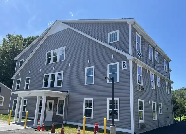 Property at 68 Spring St Unit B2, Mansfield, MA, 02048, 1 bed, 1 bath, [object Object]