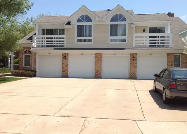 Property at 1076 Courtland Dr #1076, Buffalo Grove, IL, 60089, 2 beds, 1 bath, [object Object]