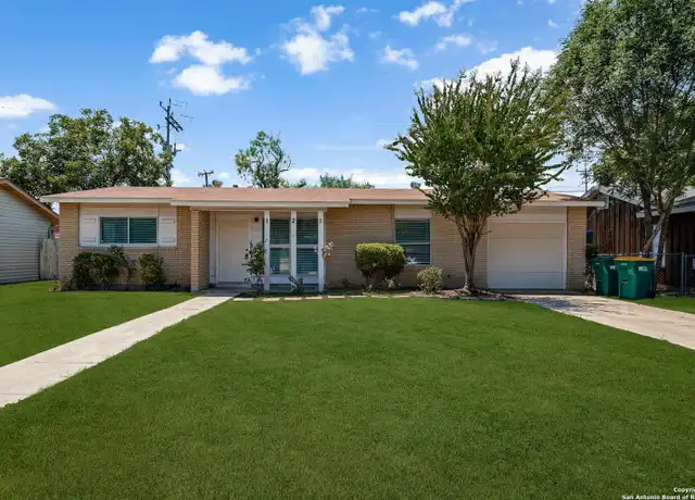 Property at 121 Rosewood Dr, Universal City, TX, 78148, 3 beds, 2 baths, [object Object]