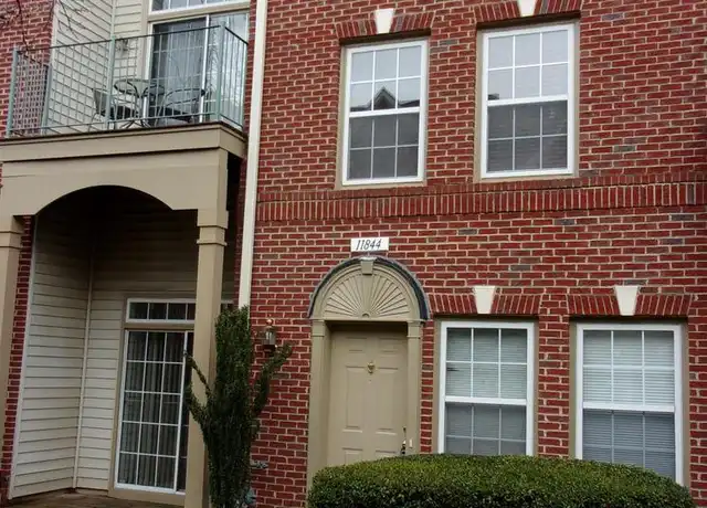 Property at 11844 Breton Ct Unit 19A, Reston, VA, 20191, 3 beds, 2.5 baths, [object Object]