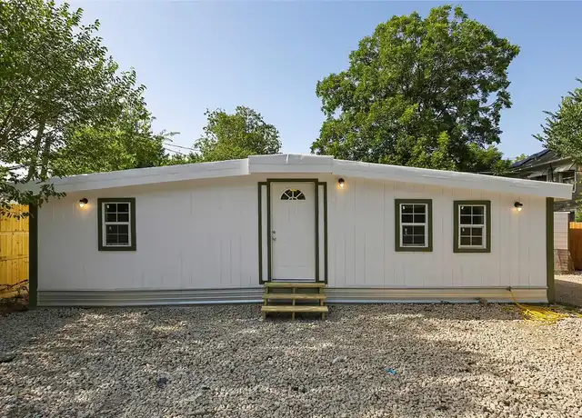 Property at 2730 S Jennings Ave, Fort Worth, TX, 76110, 2 beds, 1 bath, [object Object]