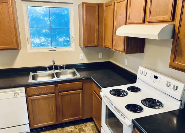Property at 1208 Grove Ct Unit 1208, Marshall, MI, 49068, 2 beds, 2 baths, [object Object]