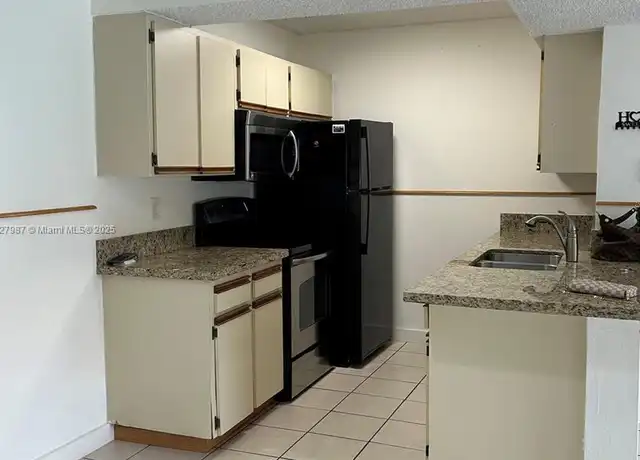 Property at 15551 SW 104th Ter #812, Miami, FL, 33196, 1 bed, 1 bath, [object Object]