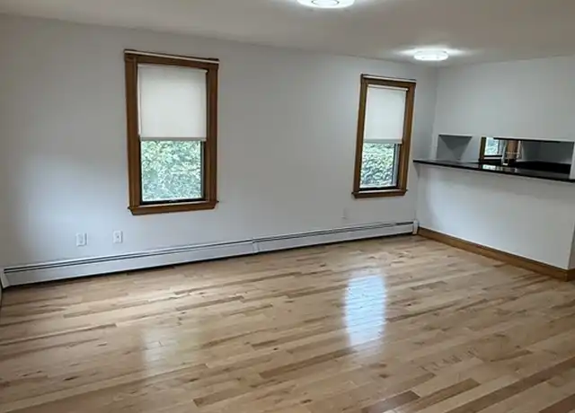 Property at 16 Warren St Unit 2, Cambridge, MA, 02141, 2 beds, 1 bath, [object Object]