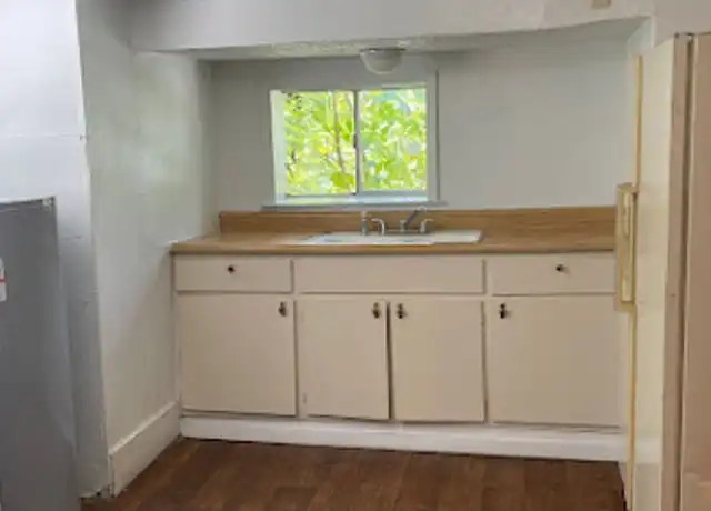 Property at 401 Lakeview Dr Unit B, Rossville, GA, 30741, 2 beds, 1 bath, [object Object]