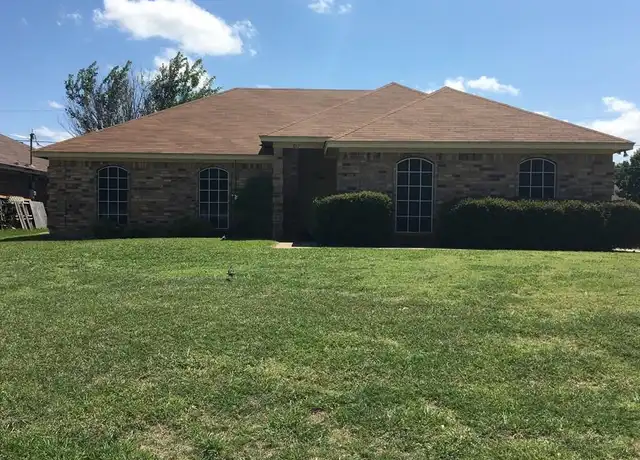 Property at 617 Parkview Dr, Burleson, TX, 76028, 3 beds, 2 baths, [object Object]