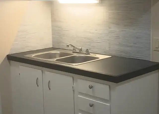Property at 2945 Buchanan St Unit 3, Winston-Salem, NC, 27127, 1 bed, 1 bath, [object Object]