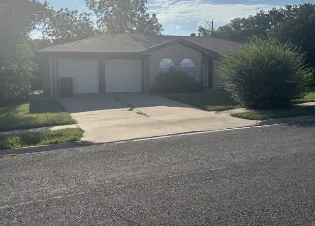 Property at 305 Williams St, Copperas Cove, TX, 76522, 3 beds, 2 baths, [object Object]