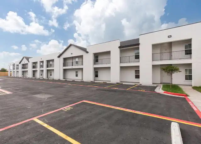 Property at 820 E Cedar Ave #306, McAllen, TX, 78501, 3 beds, 2 baths, [object Object]