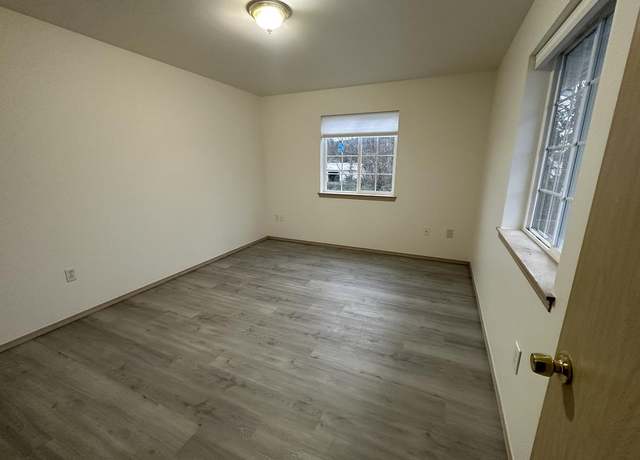Photo of 320 Birchwood Ln, Sedro-Woolley, WA 98284