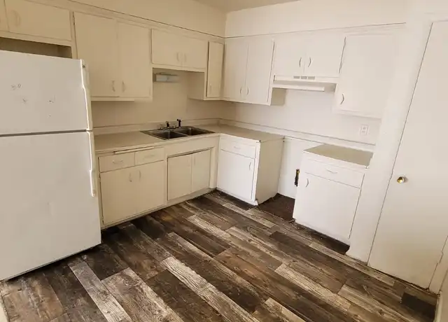 Property at 5839 N 84th St Unit 4, Milwaukee, WI, 53225, 2 beds, 1 bath, [object Object]