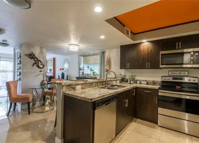 Property at 650 Tennis Club Dr #109, Fort Lauderdale, FL, 33311, 2 beds, 2 baths, [object Object]