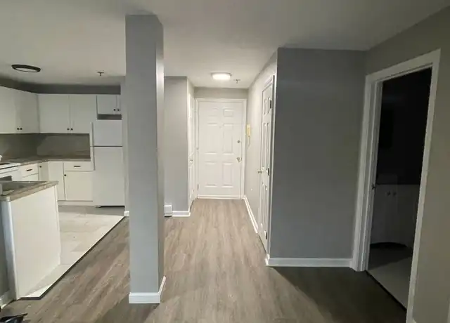 Property at 13 Washington St Unit 312, Sanford, ME, 04073, 1 bed, 1 bath, [object Object]