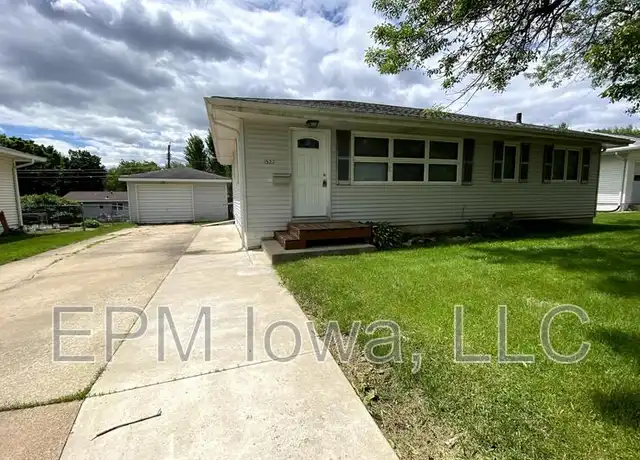Property at 1522 W 4th St, Cedar Falls, IA, 50613, 3 beds, 1 bath, [object Object]