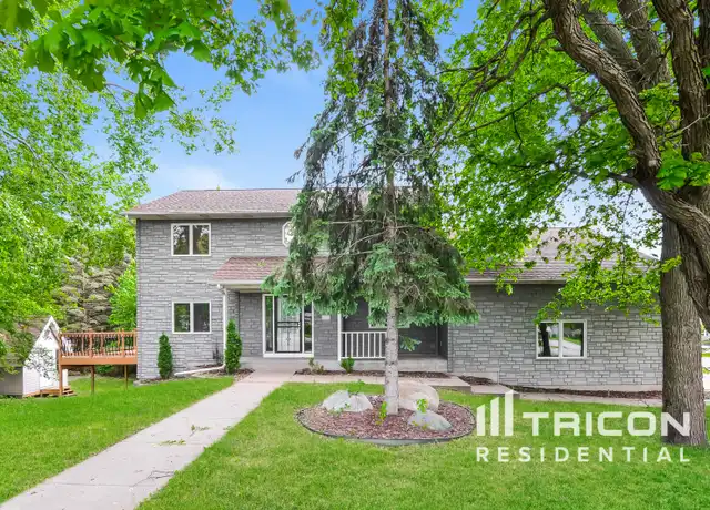 Property at 3262 Black Oak Dr, Saint Paul, MN, 55121, 5 beds, 3 baths, [object Object]