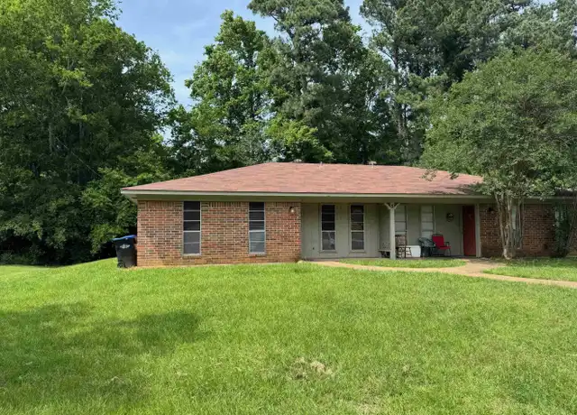 Property at W Broadway Ct, Longview, TX, 75604, 3 beds, 2 baths, [object Object]