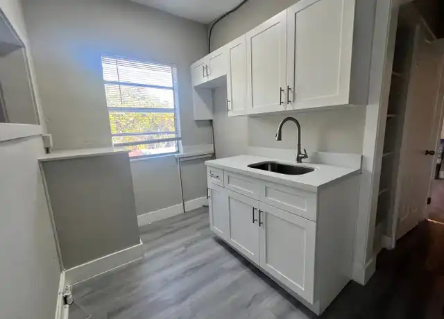 Property at 1856 Lincoln St Unit 7, Hollywood, FL, 33020, 1 bed, 1 bath, [object Object]
