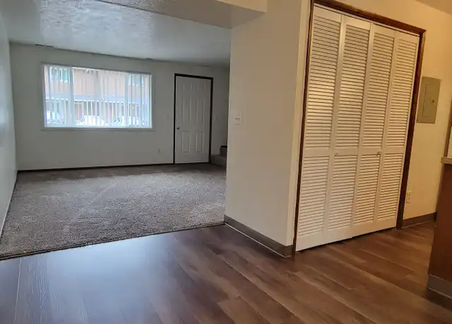 Property at 180 Stoneway Dr NW Unit 180-03, Salem, OR, 97304, 2 beds, 1.5 baths, [object Object]