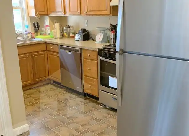 Property at 35 Bradley St Unit 1, Somerville, MA, 02145, 2 beds, 1 bath, [object Object]