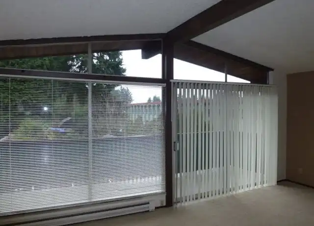 Property at 13202 Greenwood Ave N Unit 203, Seattle, WA, 98133, 1 bed, 1 bath, [object Object]