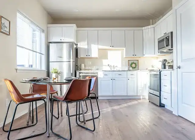 Property at Skyline Apartments - 3120 W 4th Ave, Kennewick, WA, 99336, 2 beds, 1 bath, [object Object]