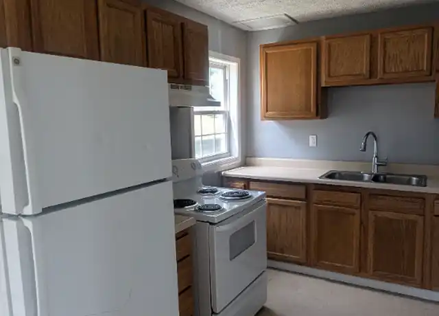Property at 14 N Ritchie Ave Unit 10D, Ravenswood, WV, 26164, 3 beds, 1.5 baths, [object Object]