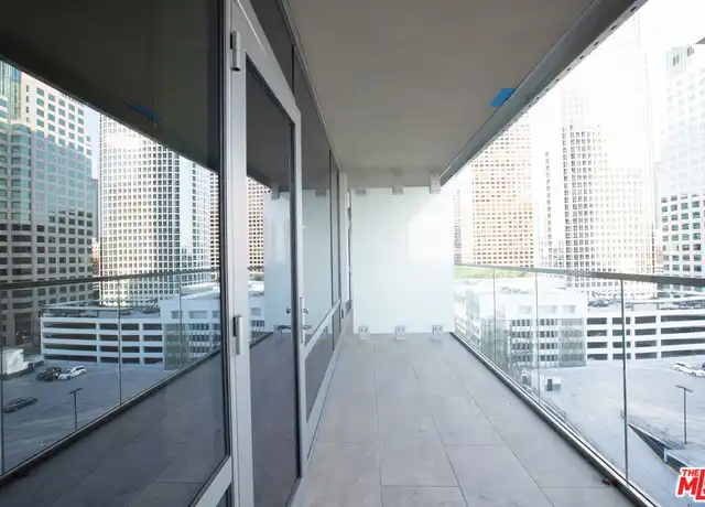 Property at 877 Francisco St #1819, Los Angeles, CA, 90017, 0 beds, 1 bath, [object Object]